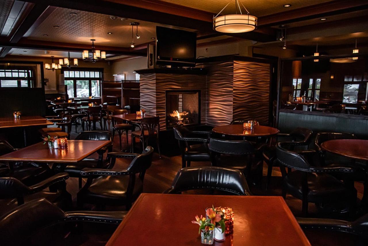 Salt Spring Inn Ganges Ngoại thất bức ảnh